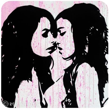 Women Kissing Silhouette Art, Lesbian Silhouette, Martin Wong, Vinyl Art Paint, Kiss Painting, Kiss Art, Comic Book Art Style, Trippy Painting, Album Art Design