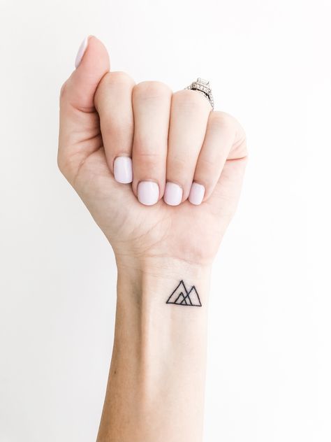 Tatoos Family Symbol Small, Family Of 5 Tattoo Ideas Symbolic, Family Symbol Tattoo Small, Family Of 4 Tattoo Ideas Symbolic, Triangle Tattoo Family, Triangle Family Tattoo Ideas, Family Triangle Tattoo, Simple Family Tattoos Symbols, Family Of Five Tattoo Ideas