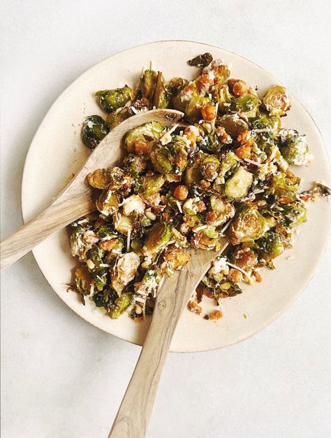 Broccoli Caesar, Healthy Caesar Salad, Caesar Recipe, Crispy Broccoli, Homemade Bread Crumbs, Seasoned Chickpeas, Brussel Sprout Salad Recipes, White Sandwich Bread, Crispy Brussel Sprouts