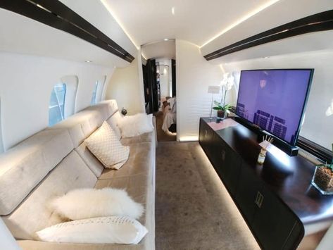 Bombardier Global 7500 Mock Up Tour 22 - Luxatic Bombardier Global 7500 Interior, Bombardier Global 7500, Private Jet Plane, Jet Plane, Private Jet, Luxury Life, Hotels And Resorts, Mock Up, Luxury Homes