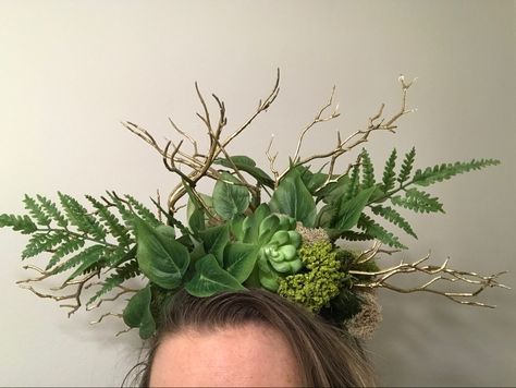 Forest Fairy Headpiece, Plant Outfits, Forest Headpiece, Mother Nature Costume Diy, Forest Fairy Dress, Paper Headpiece, Fairy Crowns Diy, Leaf Costume, Forest Fairy Costume