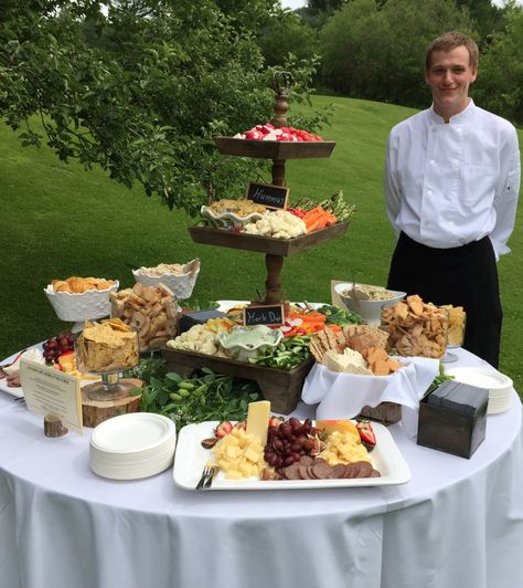 Hummus, Herb Dip and fresh vegetables on our 3-tier wooden pedestal 3 Tier Appetizer Ideas, Hors D’oeuvres Table Set Up, Small Appetizer Table Display, Diy Wedding Appetizer Table, Wedding Appetizer Table, Appetizer Table Display, Herb Dip, Cocktail Hour Food, Food Display Table