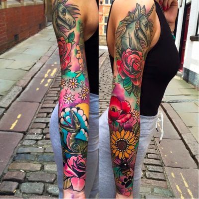 Girl Sleeve Tattoos, Traditional Tattoo Arm, Voll Arm-tattoos, Colorful Flower Tattoo, Sunflower Tattoo Sleeve, Colorful Tattoos, Girls With Sleeve Tattoos, Omerta Tattoo, Flower Tattoo Arm