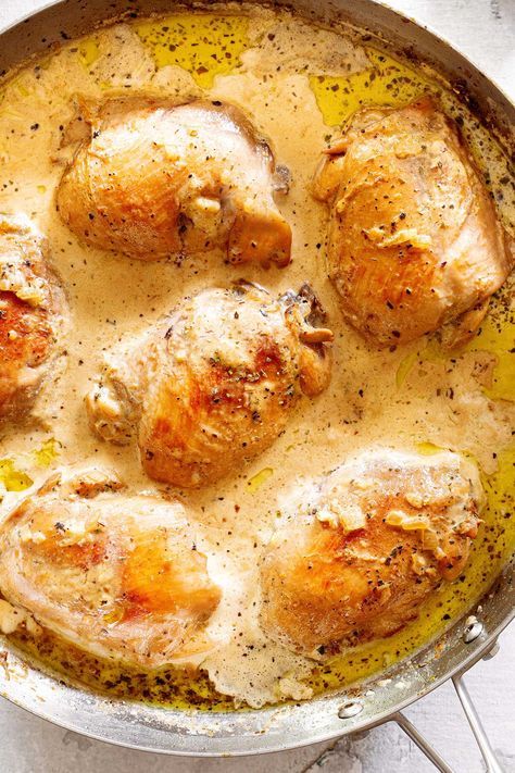 Pollo a la Mostaza (mustard chicken thighs) - Maricruz Avalos Kitchen Blog Crock Pot Potato Recipes, Reheat Baked Potato, Creamy Dijon Sauce, Mustard Chicken Thighs, Buttery Rice, Potato Baked, Creamy Dijon, Dijon Sauce, Pollo Recipe