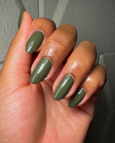 This green!!!🤌🏾 are you kidding me?! And y’all know I love a good creme . Shade name: Treetop @ilnp Campground Fall Collection *pr Pic inspo: @pinterest . . . . #nails #nailinspo #fallnails #diynails #ilnp #fall #nailsofinstagram #nailsdaily #greennails #olivegreen Green Fall Color Nails, Sage Fall Nails, Green Thanksgiving Nails, Fall Green Nails, Fall Color Nails, Green Fall Nails, Fall Pedicure, Olive Nails, Fall Nails Ideas