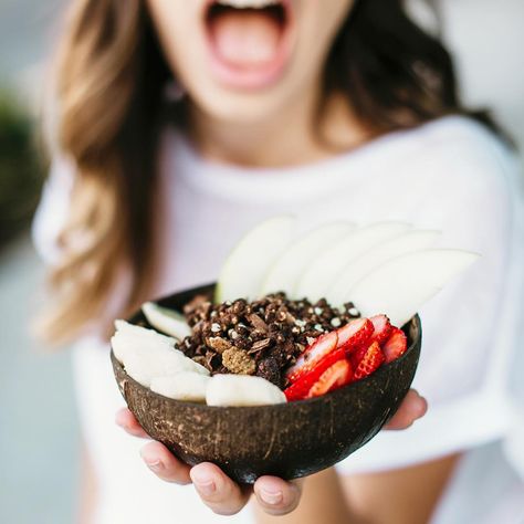 We're giving out $50 coconutbowls.com vouchers each week as our 'Gift of Gratitude' 🙏🏻    To celebrate all of the creations, recipes, kind words and inspiration that our community shares with us, we will be gifting one member of our coco family a voucher each week! Take Instagram Photos, Coconut Bowls, Coconut Bowl, Vegan Bowls, Coming Soon Page, Cooking Inspiration, Fruit And Veg, Breakfast Bowls, Protein Bars