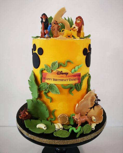 15 Amazing Lion King Cake Ideas & Designs Lion King Cake Ideas, King Cake Ideas, Lion Guard Cake, Lion Birthday Cake, Lion King Cake, Lion King Birthday Party Ideas, Lion Guard Birthday, Cake Designs For Kids, Lion King Party