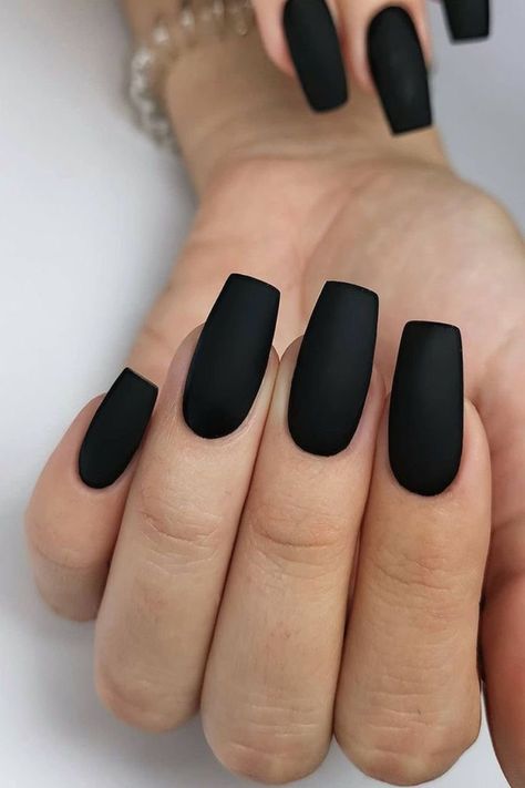 Black Matte Nails, Plain Acrylic Nails, Matte Acrylic Nails, Black Coffin Nails, Coffin Nails Matte, Matte Black Nails, Black Acrylic Nails, Matte Nails Design, Round Nails