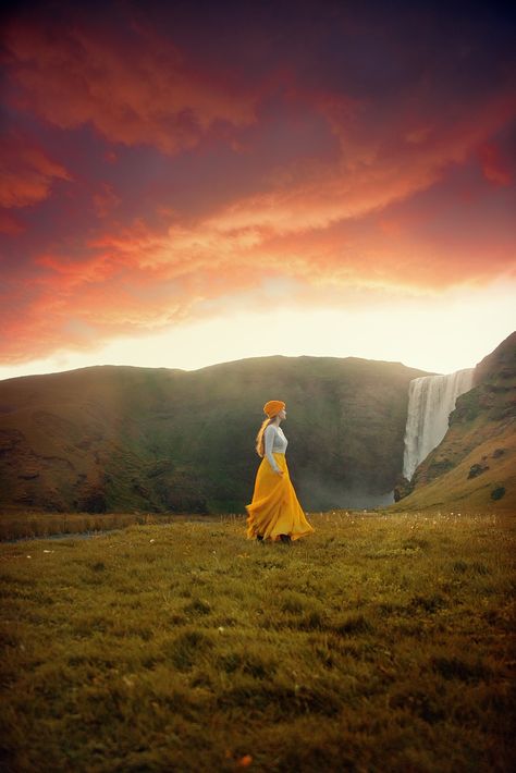 Skogafoss waterfall in iceland at sunset | best iceland photos | best photos of iceland | iceland itinerary stops Iceland In April, Golden Circle Iceland, North Iceland, Skogafoss Waterfall, Iceland Photos, Iceland Travel Tips, Iceland Road Trip, Iceland Itinerary, Iceland Photography