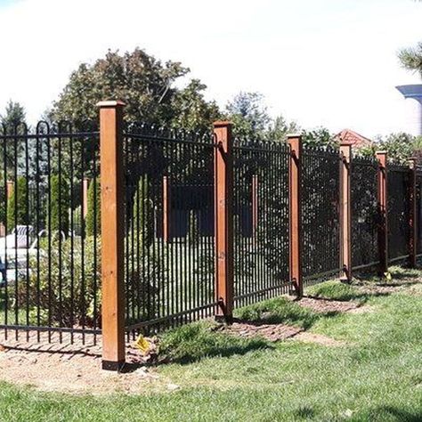 Stylish 20+ Awesome Farmhouse Garden Fence For Winter To Spring Pool Entrance, Nursery 2024, Yard Fencing, Fences Ideas, Pool Oasis, Farmhouse Yard, Home Fencing, Swim Spas, Black Fence