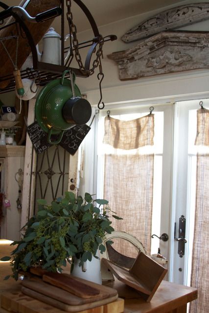 Farmhouse Hearth, Rustic Kitchens, Kitchen French, Traditional Kitchens, Kitchen Tour, French Farmhouse Style, Country Kitchens, Rustic Window, French Rustic