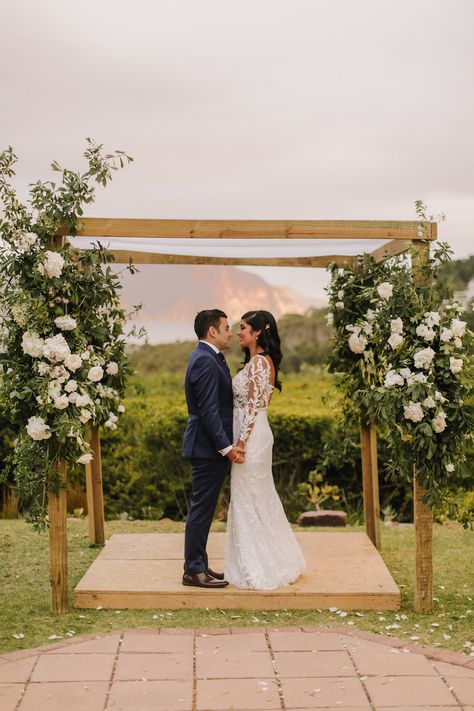 Chuppah Canopy, Wedding Backdrop Lights, Massage Ideas, Wedding Arches Outdoors, Wedding Chuppah, Greenery Wedding Bouquet, Rustic Wedding Backdrops, Cape Town Wedding, Romantic Outdoor Wedding