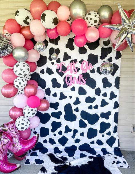 Cowprint Themed Party, Cow 21st Birthday, Cowgirl Party Birthday, 21st Rodeo Party, Pink And Cow Print Balloon Arch, Cowgirl Themed 1st Birthday Party, Cow Print 18th Birthday Party, Disco Cowgirl Balloon Arch, Cow Print Birthday Ideas