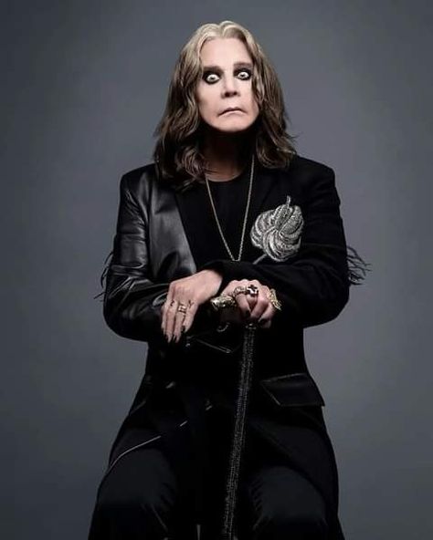 Ozzy Osbourne Now, Ozzy Tattoo, Ozzy Osbourne Black Sabbath, Jimi Hendrix Poster, Zakk Wylde, Handsome Prince, Heavy Metal Bands, Ozzy Osbourne, Eric Clapton