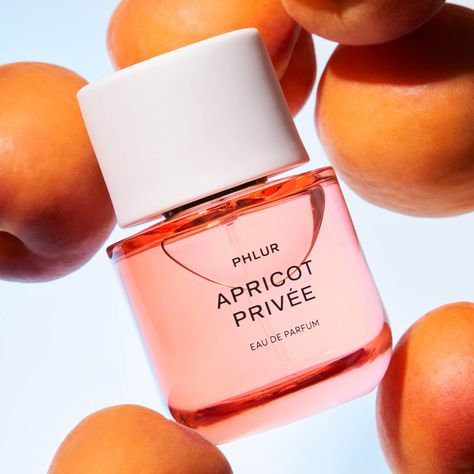 Apricot Privée Eau de Parfum - PHLUR | Sephora Fragrances Perfume Woman, Fragrance Ingredients, Perfume Collection Fragrance, Glow Skin, Perfume Scents, Perfume Lover, Woody Fragrance, روتين العناية بالبشرة, Body Skin Care Routine