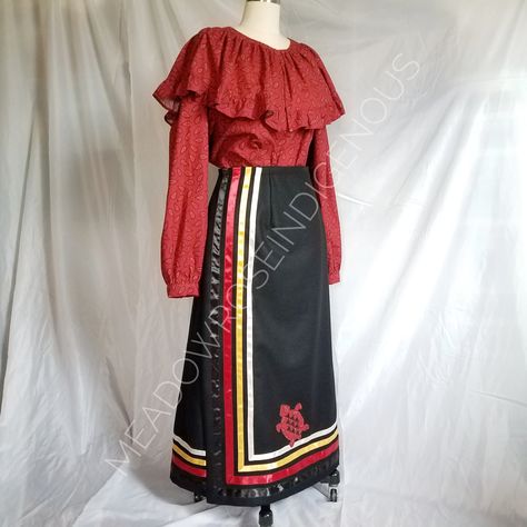 Metis Ribbon Skirt, Womens Traditional Regalia, Ribbon Pants Native American, Ribbon Dress Native American, Ribbon Skirt Ideas, Ribbon Skirt Outfit, Ribbon Skirts Pattern, Fancy Dance Regalia, Indigenous Regalia