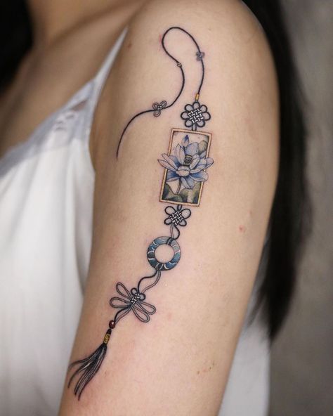 🌻 시온 on Instagram: “Blue lotus norigae with black strings.” Charm Tattoo, Korean Tattoo Artist, Create A Tattoo, Tattoo Process, Korean Tattoos, Dibujos Tattoo, Intricate Tattoo, Delicate Tattoo, Tatuaje A Color