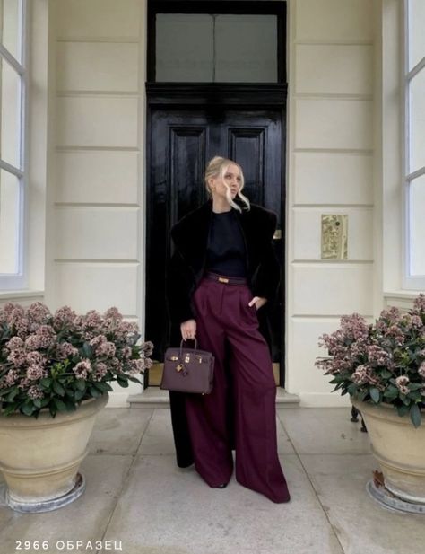 Burgundy Trousers Outfit, Burgundy Boots Outfit, Red Outfit Casual, Holiday Party Outfit Casual, Black Coat Outfit, Burgundy Trousers, Camel Outfit, Wine Outfit, Burgundy Outfit