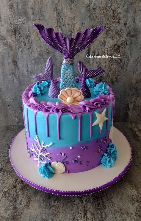 Round Mermaid Birthday Cake, Mermaid Layer Cake, Simple Mermaid Cake Design, Mermaid 3rd Birthday Cake, Black Little Mermaid Cake, Ariel Birthday Cake Ideas, Mermaid Drip Cake, Cakes For 8th Birthday Girl, Mermade Cake