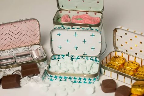 15 Ways To Upcycle And Create More Storage At The Same Time | Hometalk Altoid Tin Ideas Diy, Element Jars, Altoid Tin Ideas, Tin Ideas, Mother Daughter Projects, Altoid Tin, Eco Friendly Gift Wrapping, Altoids Tins, Simple Closet