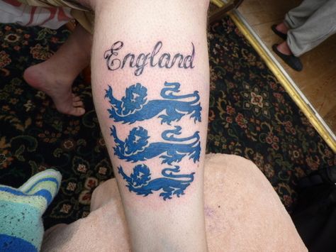 England Football Tattoo, Liverpool Tattoo, Football Tattoo, England National Football Team, 3 Lions, England National, Cat Treat Recipes, Treat Recipes, England Football