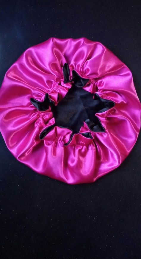 high quality satin bonnet it made of pink and black and both sides can be used Glow Up Vision Board, Black Bonnet, Hair Ads, Silk Hair Bonnets, Hair Lookbook, Wallpaper Glitter, Satin Bonnets, Hair Bonnets, Diy Hair Scrunchies