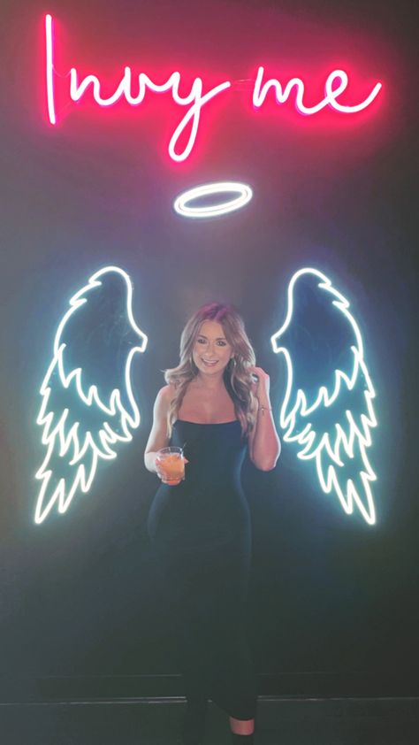 Invy Me - Angel Wings Wings Neon Sign, Neon Wall Decor, Wings And Halo, Aesthetic Apartment, Photo Zone, Custom Neon Lights, Neon Wall, Neon Sign Bedroom, Phone Wallpaper For Men