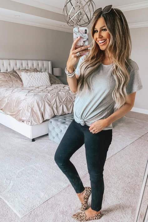 Cute Maternity Style, Pregnacy Fashion, Hollie Woodward, Summer Pregnancy Outfits, Prego Outfits, Fall Maternity Outfits, Casual Maternity Outfits, Maternity Clothes Summer, Trendy Maternity Outfits