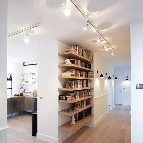 How to Make Your Small Spaces Seem Bigger with Lighting? - Arch2O.com Small Room Lighting, Recessed Lighting Living Room, Open Space Living Room, Floor To Ceiling Bookshelves, Modern Hall, Apartment Entryway, Tiny Apartments, Tiny Spaces, Narrow Hallway