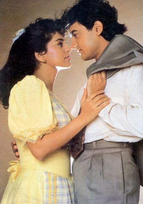 Juhi Chawla & Aamir Khan / Hum Hain Rahi Pyar Ke Birthday Banner Background, Juhi Chawla, Bollywood Pictures, Bollywood Posters, Retro Bollywood, Bollywood Couples, Aamir Khan, Vintage Bollywood, Beautiful Dresses For Women