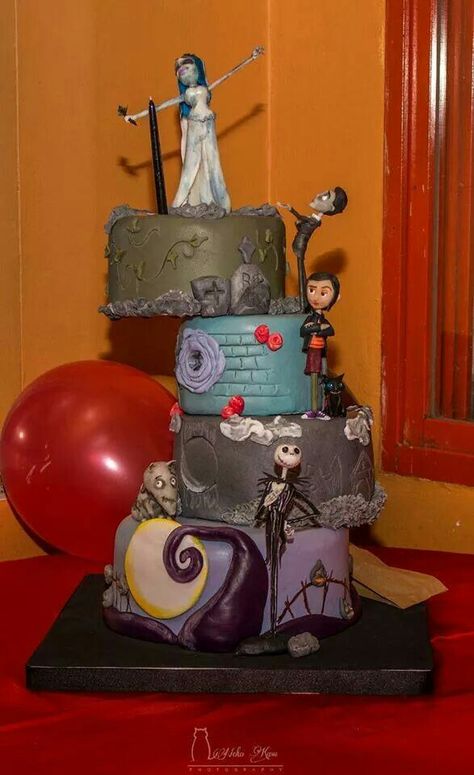 Jack cake Nightmare Before Christmas Cake, Crazy Wedding Cakes, Christmas Wedding Cakes, Nightmare Before Christmas Wedding, Disney Wedding Cake, Disney Inspired Wedding, Crazy Cakes, Disney Cakes, Halloween Cakes