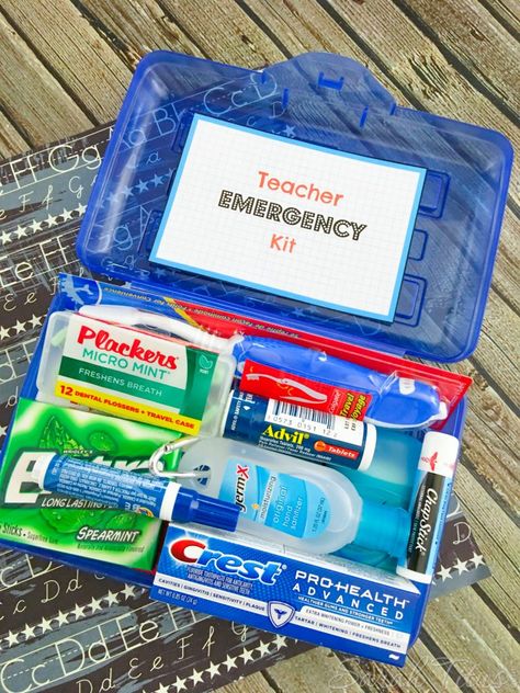 Safety Kit For School, Emergency Kit Gift, Teacher Emergency Kit, Donation Ideas, Sunshine Box, School Emergency Kit, Teacher Crafts, Sunshine Committee, Travel Medicine