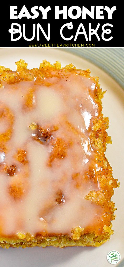 Honey Bun Cake Deep Fried Honey Buns, Sweet Potatoe Honey Bun Cake, Iced Honey Buns Recipe, Honey Bun Brownies Recipe, Sweet Potato Honey Bun Cake Recipe, Honey Bun Pound Cake, Honey Bun Cake With Box Cake, Honey Buns Homemade, Sweet Potato Honey Bun Cake