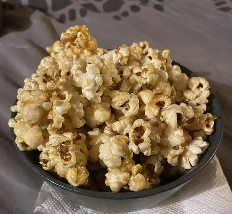 Caramel Corn Recipe Easy, Easy Caramel Corn, Caramel Corn Easy, Caramel Corn Recipes, Baked Caramel, Hit Or Miss, Nut Recipes, Soft Caramel, Caramel Corn