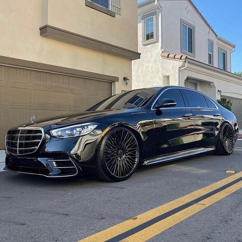 Mercedes Benz Sedan, Mercedes Brabus, Mercedes S550, Mercedes Benz World, Benz S550, Mercedes Benz S550, Camaro Convertible, Luxury Cars Rolls Royce, Dream Cars Mercedes