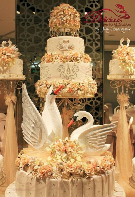 Swan themed wedding cake Lake Wedding Theme, Swan Wedding Cake, Lake Wedding Dress, Filipino Debut, Garden Wedding Ceremony Decorations, Lake Wedding Inspiration, Swan Lake Wedding, Wedding Cake Peonies, Ballerina Wedding