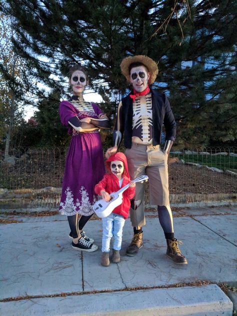 Hector From Coco Costume, Coco Inspired Halloween Costumes, Miguel Halloween Costume, Coco Custome Ideas, Disney Coco Costume, Coco Outfit Ideas, Dante Coco Costume, Miguel From Coco Costume, Coco Halloween Costume Family