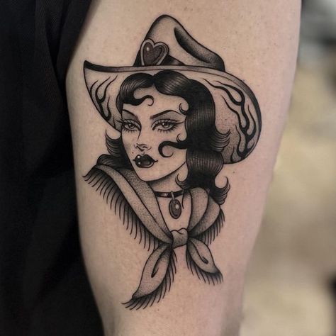 Traditional Tattoo Woman, Traditional Tattoo Drawings, Cowgirl Tattoos, Cowboy Tattoos, Traditional Tattoo Inspiration, Traditional Style Tattoo, Western Tattoos, Traditional Tattoo Sleeve, Pin Up Tattoos