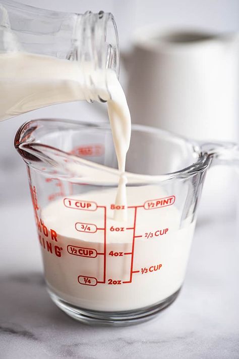 How to make the best half and half substitute with what you have in your fridge. Half And Half Substitute, Heavy Cream Recipes, Cream Sauce For Chicken, Half And Half Recipes, Half And Half Cream, How To Make Buttermilk, Cooking Substitutions, Cooking Measurements, Baking Substitutes