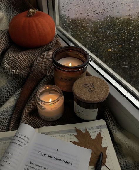 Herbst Bucket List, Fall Mood Board, Dark Autumn, Wallpaper Halloween, Romanticizing Life, Candle Aesthetic, Pumpkin Spice Season, Fall Feels, Fall Candles