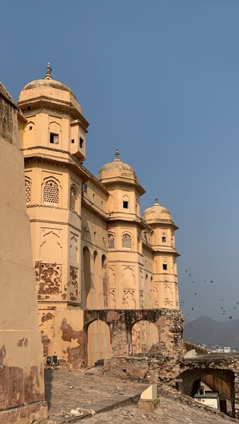 #amerfort #jaipur #travel Amer Fort Jaipur Photography, Jaipur Travel, Amer Fort, Silhouette Photography, Indian Architecture, Fashion Photography Poses, Beautiful Locations Nature, Indian Heritage, Dream Travel Destinations