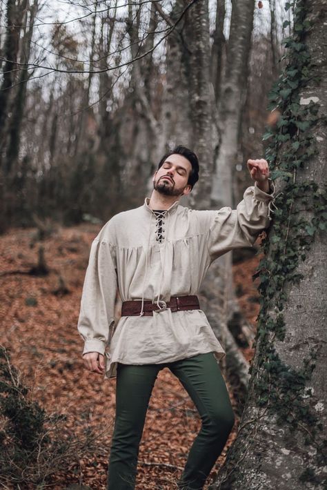 Bishop Sleeve Shirt, Peasant Outfit, Medieval Clothing Men, Peasant Clothing, Moda Medieval, Ren Faire Outfits, Pirate Shirt, Ren Faire Costume, Festival Outfits Men