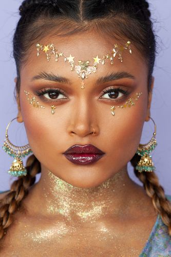 Goddess Makeup Look, Gold Face Paint, Glitter Face Makeup, Masquerade Makeup, Crown Makeup, Gem Makeup, Golden Makeup, Goddess Makeup, Glow Getter