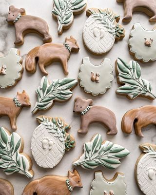 Woodland Cookies, Confectionary Art, Enchanted Forest Baby Shower, Leaf Cookies, Cooking Cookies, Forest Baby, Shower Cookies, Fall Cookies, Baby Cookies