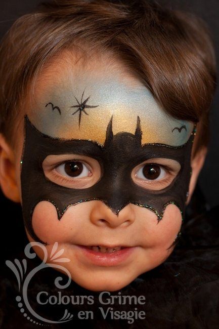 . Batman Eyes, Batman Makeup, Face Painting For Boys, Eyeliner For Hooded Eyes, Dragon Birthday Parties, Face Paint Makeup, Kids Face Paint, Pintura Facial, Baby Painting