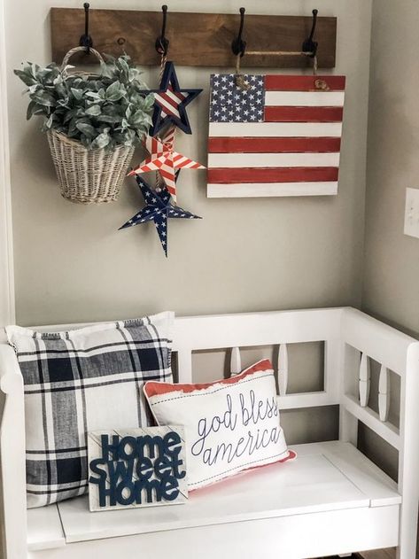 Simple patriotic decor ideas for Summer! | Wilshire Collections | Bloglovin’ Patriotic Decor Ideas, Villa Toscana, Memorial Day Decorations, Art Hobby, Wood Flag, Fourth Of July Decor, Interior Minimalista, Patriotic Decor, Americana Decor