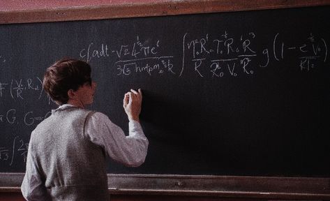 Physicist Aesthetic, Theory Of Everything, The Theory Of Everything, Teacher Aesthetic, Chaotic Academia, Kuantan, Physics And Mathematics, Eddie Redmayne, Dark Academia Aesthetic