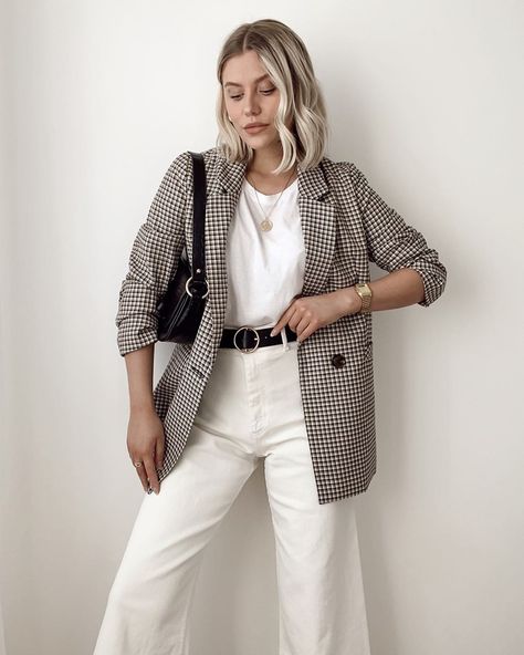 Check Blazer Outfit Women, Black And White Blazer Outfit, Checkered Blazer Outfit, Checked Blazer Outfit, Check Blazer Outfit, Houndstooth Blazer Outfit, Edgy Work Outfits, Plaid Blazer Outfit, Checkered Outfit