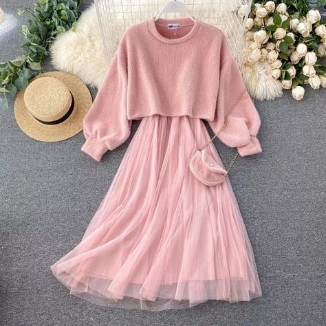 Long Maxi Dress Casual, Maxi Dress Casual, Trendy Dress Outfits, Maxi Dresses Casual, Fashion Design Clothes, Lace Fashion, Girls Fashion Clothes, Long Sleeve Midi Dress, Long Maxi