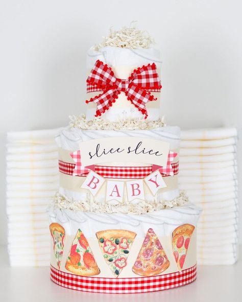 #babyshowerthemes • Instagram Big Sibling Gifts, Pumpkin Diaper Cake, Italian Baby Showers, Slice Slice Baby, Baby Pizza, Baby Bouquet, Twin Baby Gifts, Neutral Baby Gifts, Baby Shower Diaper Cake